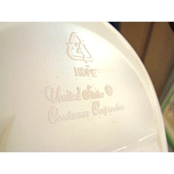 Box 4 Round Plastic Containers 1 Gallon Wide-Mouth Heavy Duty Food Storage Lids - Picture 7 of 8